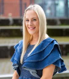 Picture of our student Lizzy